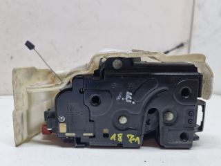 bontott VW GOLF V Jobb első Ajtózár