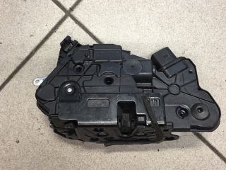 bontott VW GOLF V Jobb első Ajtózár