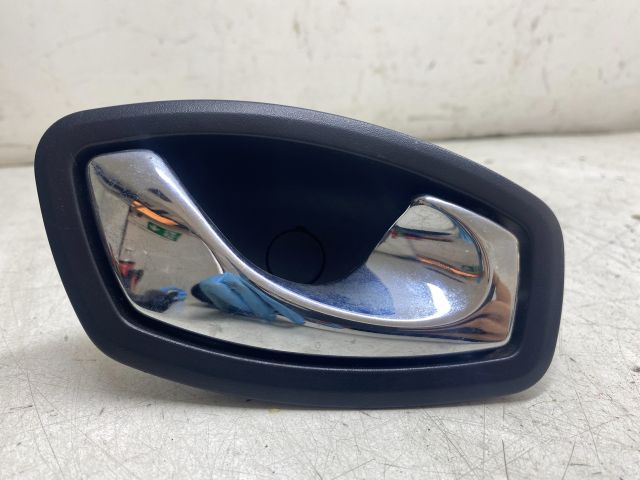 bontott VW GOLF V Jobb első Belső Kilincs