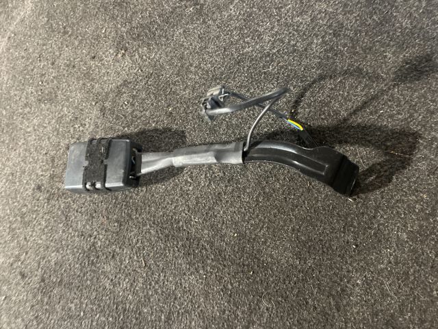 bontott VW GOLF V Jobb első Biztonsági Öv Csat