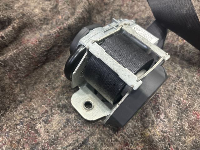 bontott VW GOLF V Jobb első Biztonsági Öv