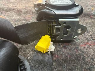 bontott VW GOLF V Jobb első Biztonsági Öv