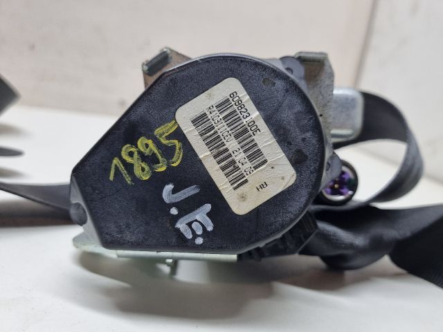 bontott VW GOLF V Jobb első Biztonsági Öv