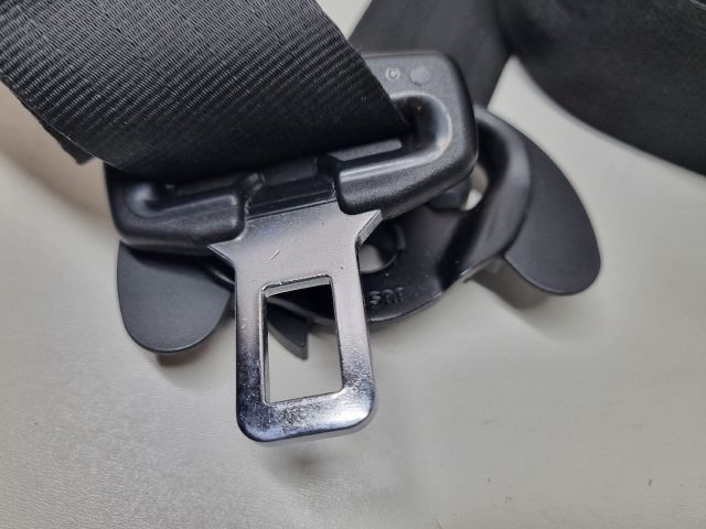 bontott VW GOLF V Jobb első Biztonsági Öv