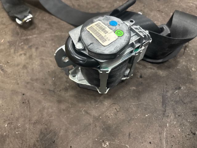 bontott VW GOLF V Jobb első Biztonsági Öv