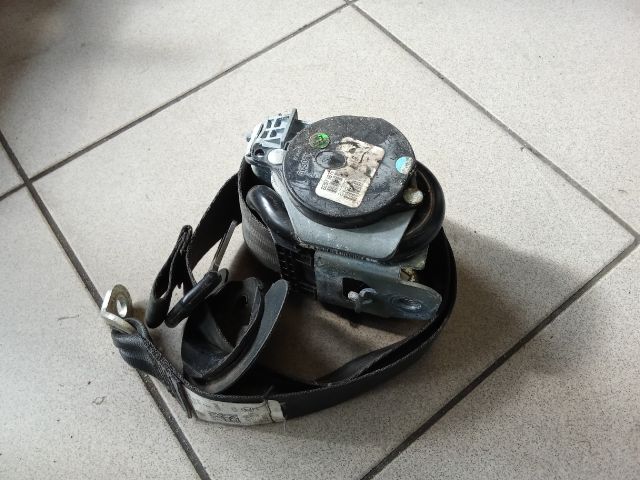 bontott VW GOLF V Jobb első Biztonsági Öv