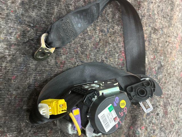 bontott VW GOLF V Jobb első Biztonsági Öv