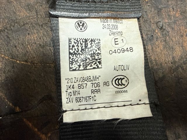 bontott VW GOLF V Jobb első Biztonsági Öv