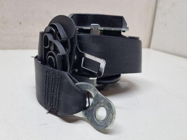 bontott VW GOLF V Jobb első Biztonsági Öv