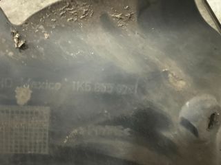 bontott VW GOLF V Jobb első Dobbetét (Kerékjárati, Műanyag)