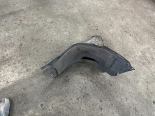 bontott VW GOLF V Jobb első Első Dobbetét (Kerékjárati, Műanyag)