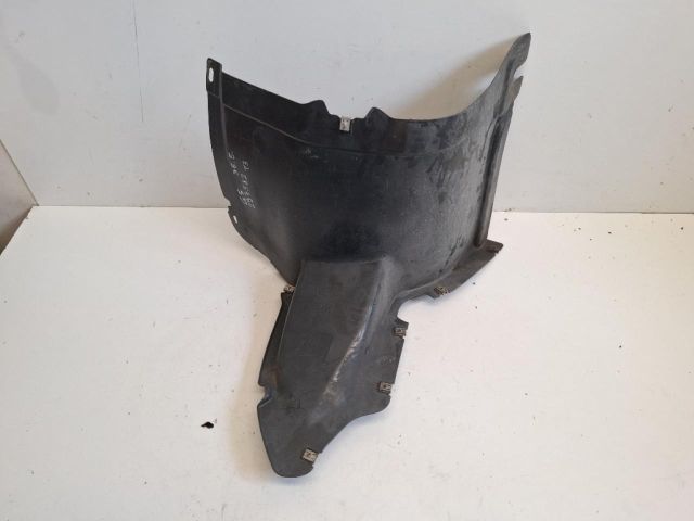 bontott VW GOLF V Jobb első Első Dobbetét (Kerékjárati, Műanyag)