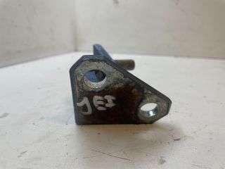 bontott VW GOLF V Jobb első Felső Zsanér