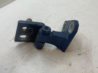 bontott VW GOLF V Jobb első Felső Zsanér