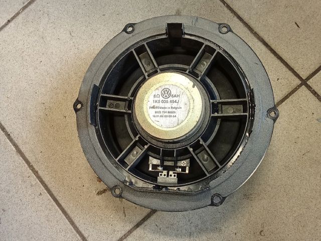 bontott VW GOLF V Jobb első Hangszóró