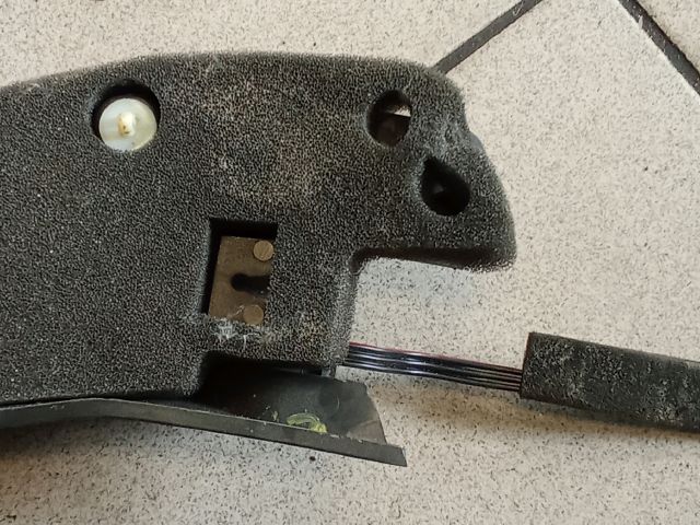 bontott VW GOLF V Jobb első Hangszóró