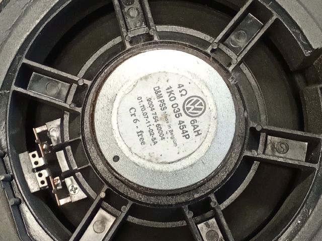 bontott VW GOLF V Jobb első Hangszóró