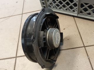 bontott VW GOLF V Jobb első Hangszóró