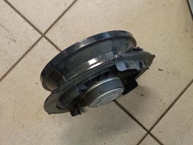 bontott VW GOLF V Jobb első Hangszóró