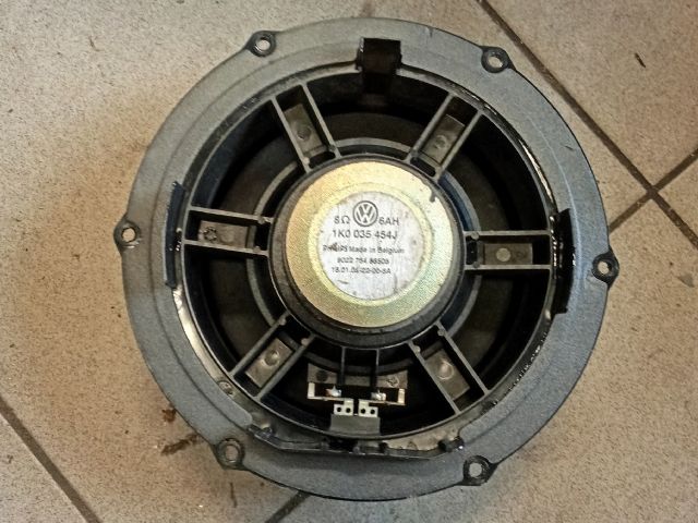 bontott VW GOLF V Jobb első Hangszóró