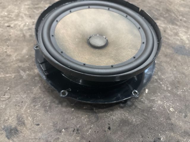 bontott VW GOLF V Jobb első Hangszóró
