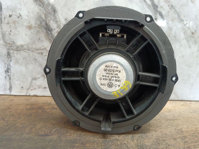 bontott VW GOLF V Jobb első Hangszóró