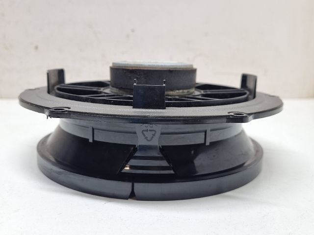 bontott VW GOLF V Jobb első Hangszóró