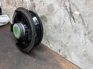 bontott VW GOLF V Jobb első Hangszóró