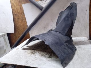 bontott VW GOLF V Jobb első Hátsó Dobbetét (Kerékjárati, Műanyag)