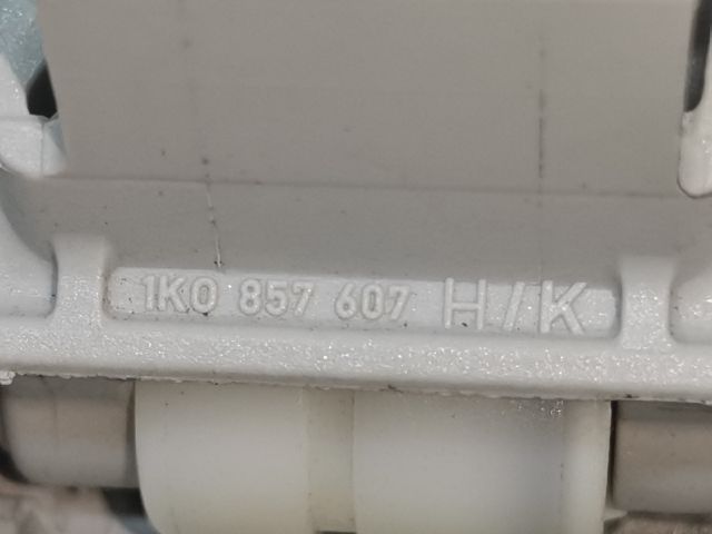 bontott VW GOLF V Jobb első Kapaszkodó (Felső)