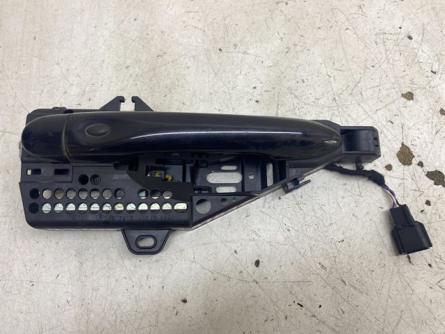 bontott VW GOLF V Jobb első Külső Kilincs