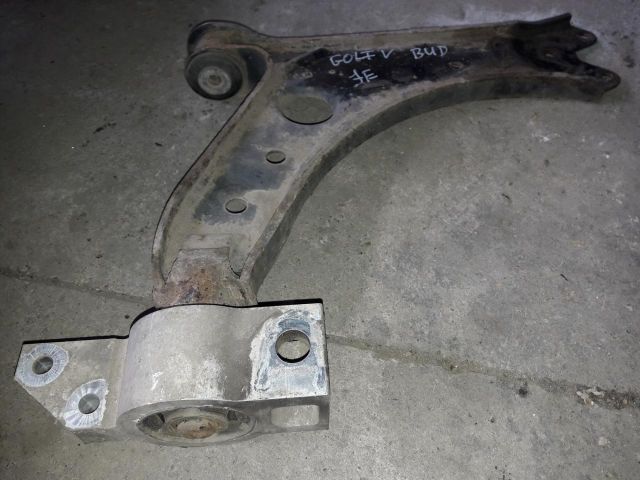 bontott VW GOLF V Jobb első Lengőkar