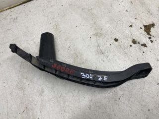 bontott VW GOLF V Jobb első Lökhárító Tartó (Műanyag)