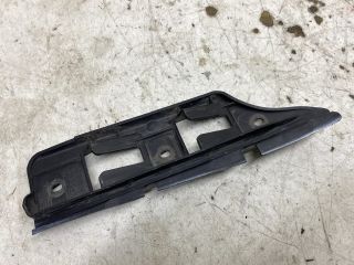 bontott VW GOLF V Jobb első Lökhárító Tartó (Műanyag)