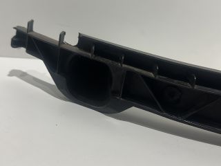 bontott VW GOLF V Jobb első Lökhárító Tartó (Műanyag)