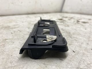 bontott VW GOLF V Jobb első Lökhárító Tartó (Műanyag)