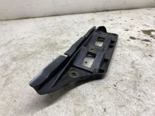 bontott VW GOLF V Jobb első Lökhárító Tartó (Műanyag)