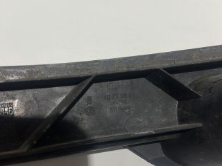 bontott VW GOLF V Jobb első Lökhárító Tartó (Műanyag)