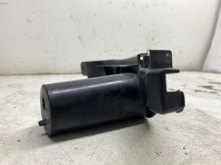 bontott VW GOLF V Jobb első Lökhárító Tartó (Műanyag)