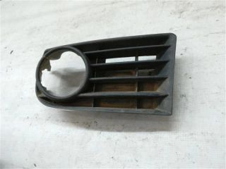 bontott VW GOLF V Jobb első Lökhárító Vakborítás