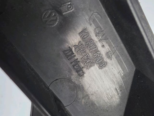 bontott VW GOLF V Jobb első Oldal Lökhárító Tartó (Műanyag)