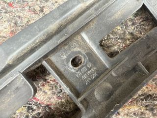 bontott VW GOLF V Jobb első Oldal Lökhárító Tartó (Műanyag)