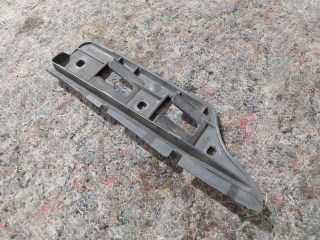 bontott VW GOLF V Jobb első Oldal Lökhárító Tartó (Műanyag)