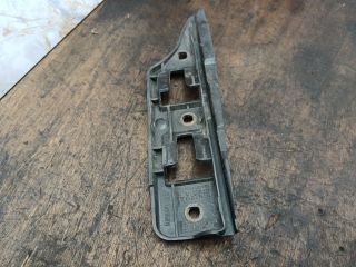 bontott VW GOLF V Jobb első Oldal Lökhárító Tartó (Műanyag)