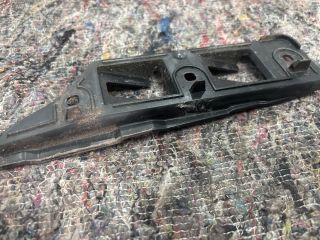 bontott VW GOLF V Jobb első Oldal Lökhárító Tartó (Műanyag)