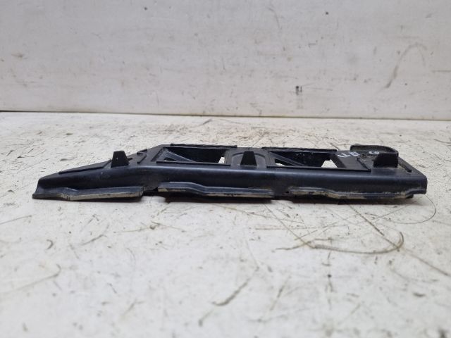 bontott VW GOLF V Jobb első Oldal Lökhárító Tartó (Műanyag)