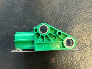 bontott VW GOLF V Jobb első Oldal Ütközés Érzékelő