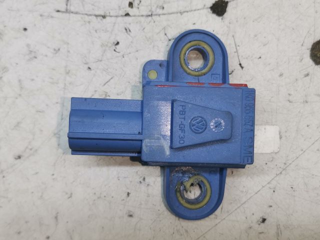 bontott VW GOLF V Jobb első Oldal Ütközés Érzékelő