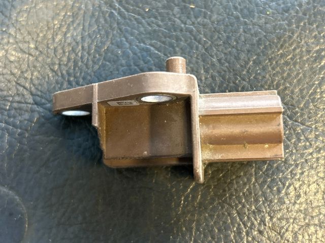 bontott VW GOLF V Jobb első Oldal Ütközés Érzékelő