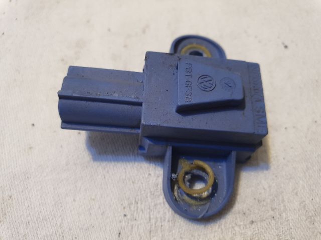 bontott VW GOLF V Jobb első Oldal Ütközés Érzékelő